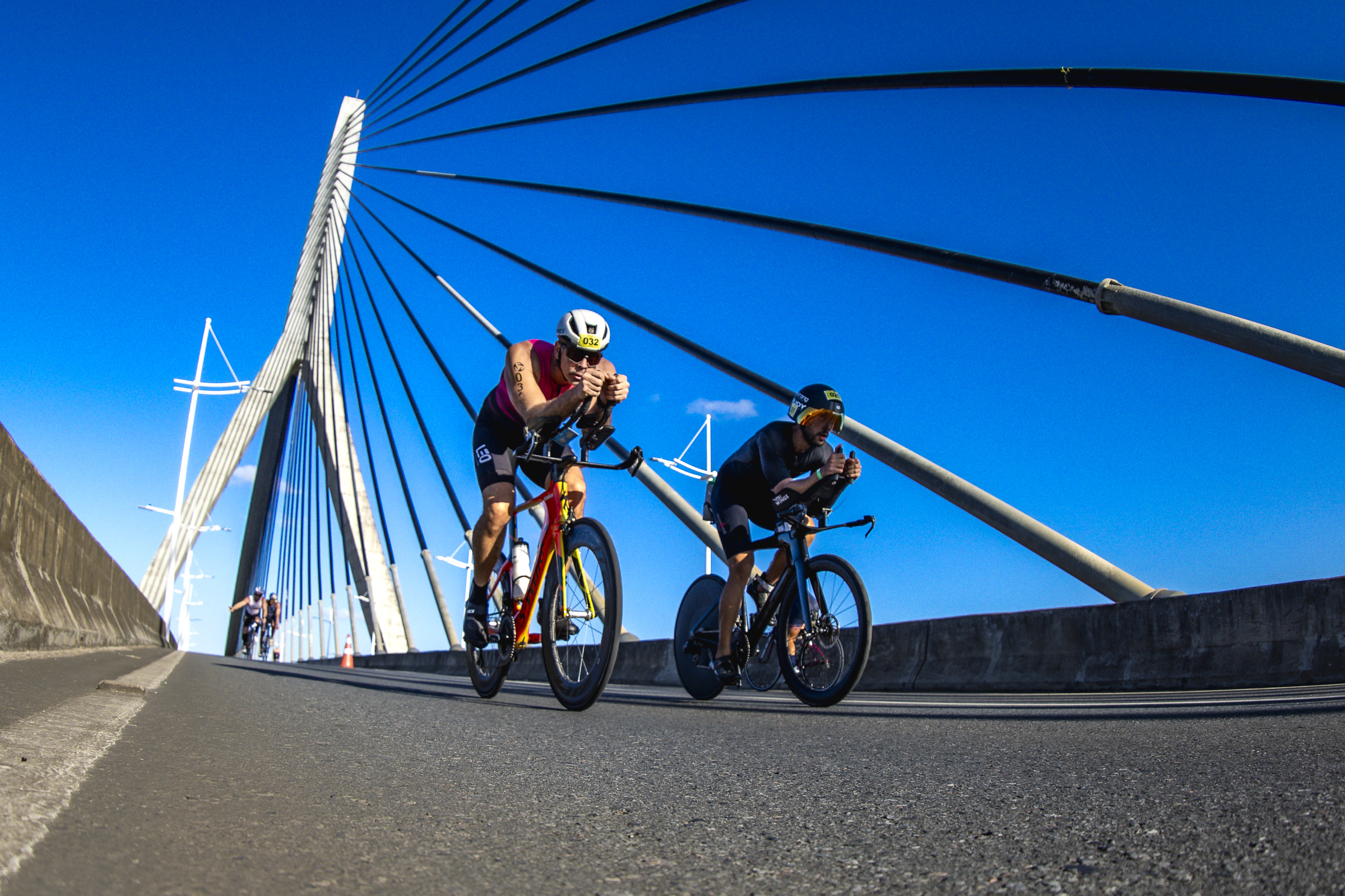 Ciclismo na Ponte Jorge Amado